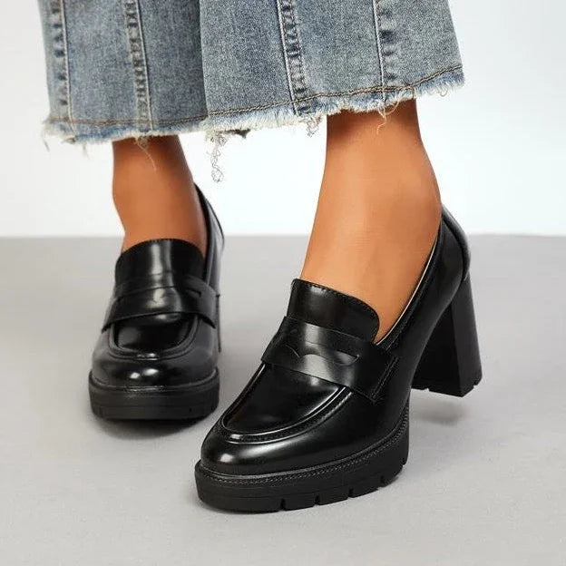 Mocassins noirs femme à talon bloc et semelle crantée ANDREY