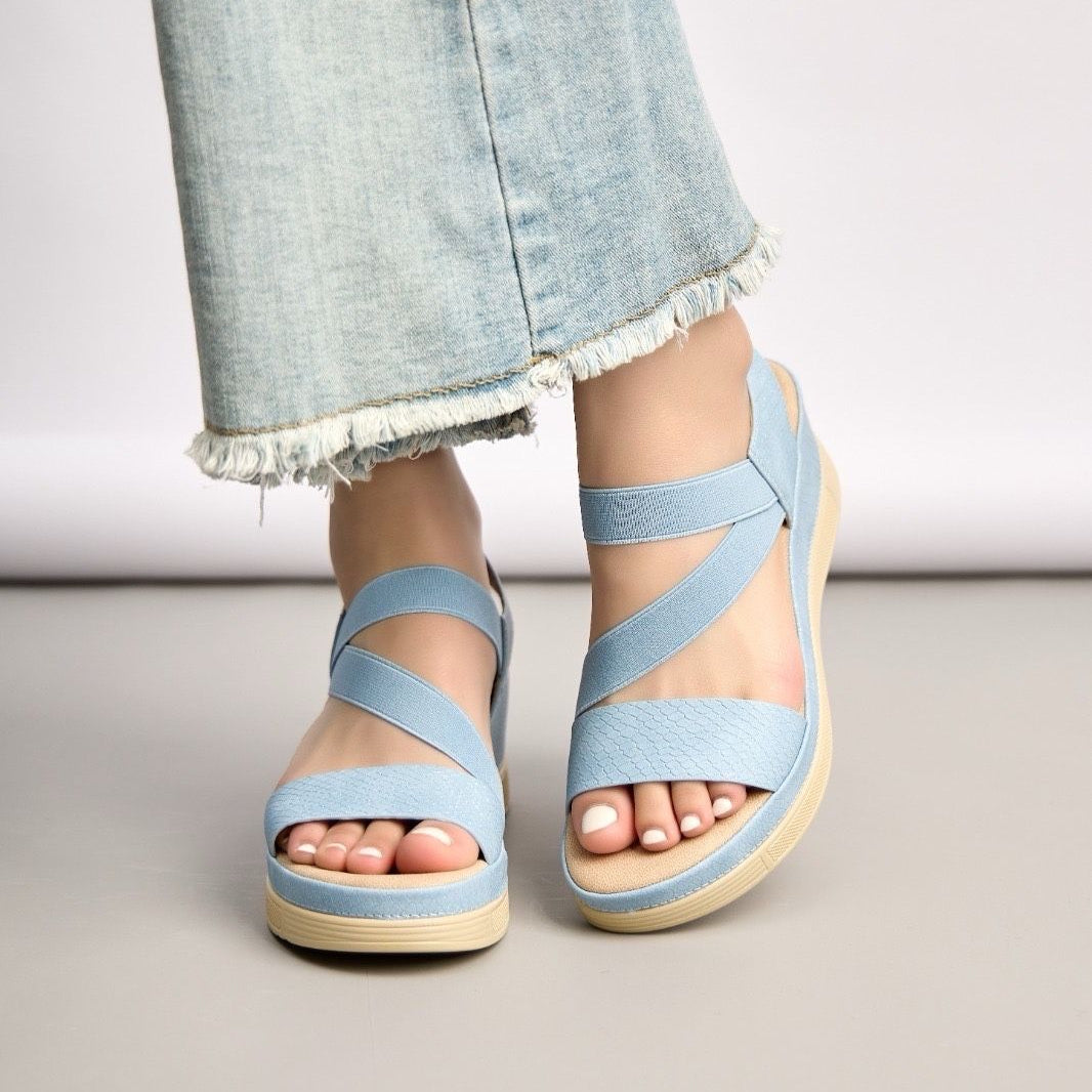 Sandales compensées bleu ciel femme à brides croisées ANDREY