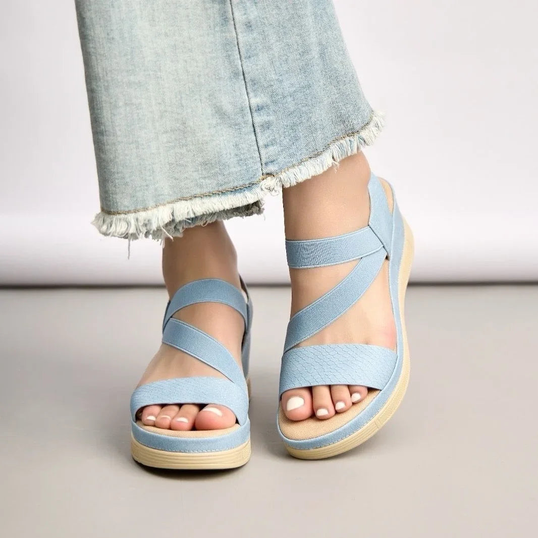 Sandales compensées bleu ciel femme à brides croisées ANDREY