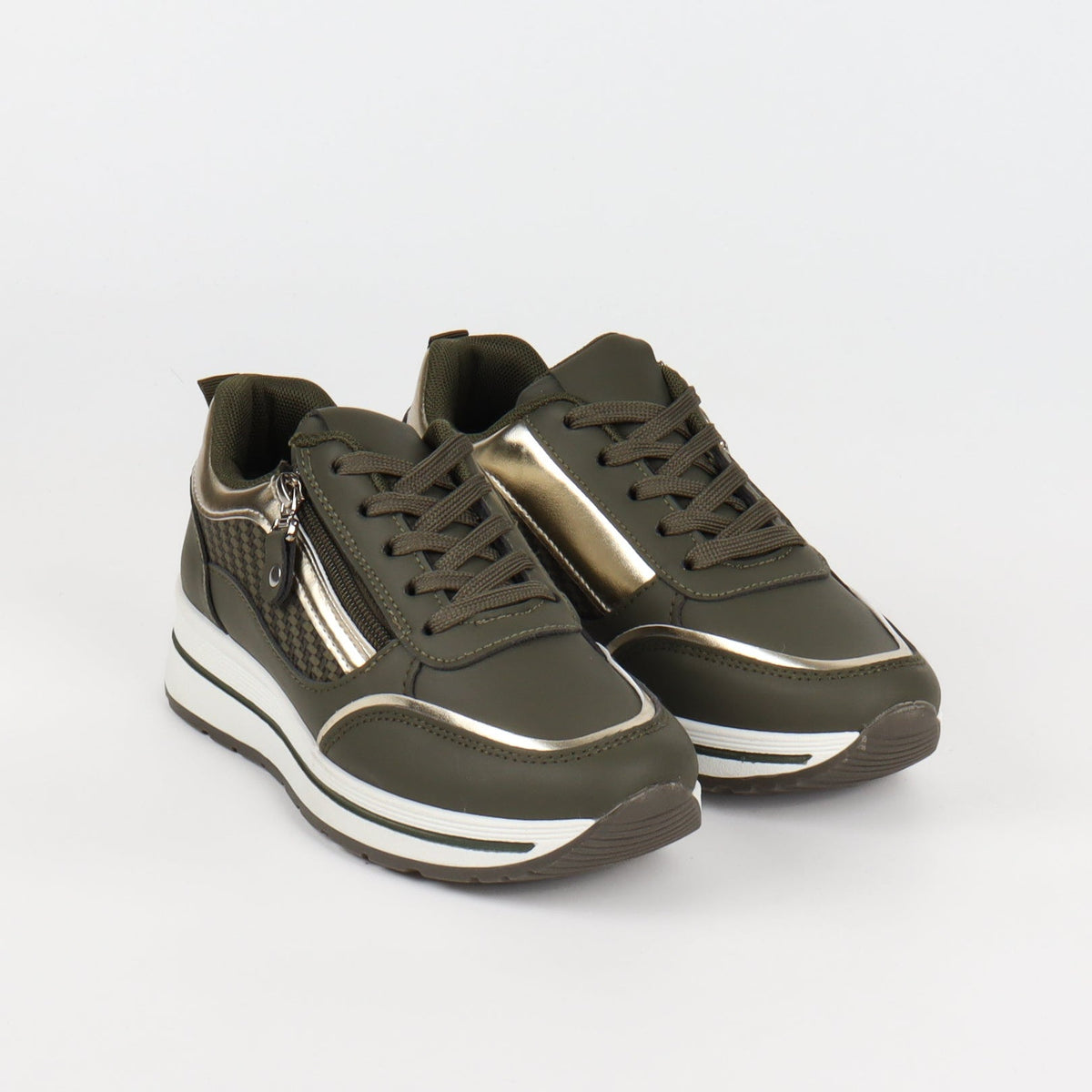 BASKETS ET SNEAKERS