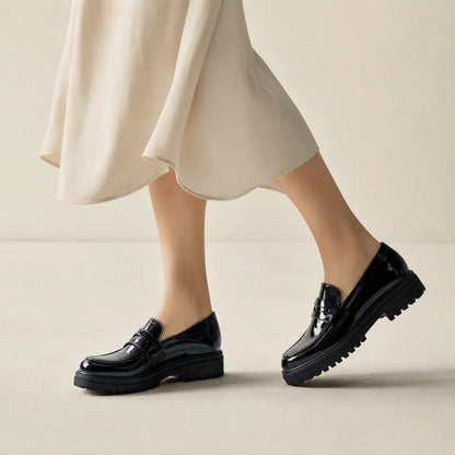 Mocassins noirs vernis femme à semelle crantée ANDREY